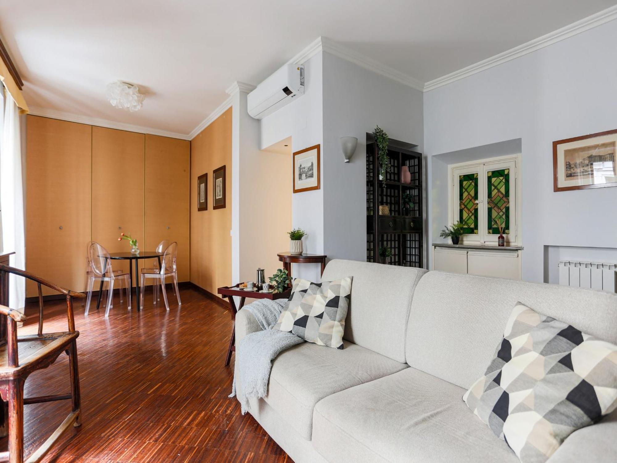 The Best Rent - Spacious One-Bedroom Apartment Near The Columns Of San Lorenzo 밀라노 외부 사진