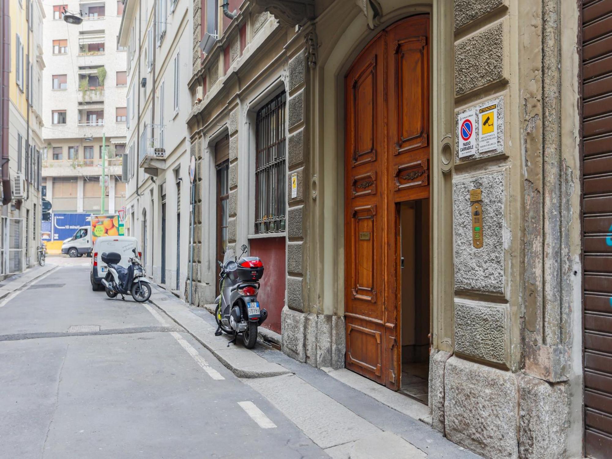 The Best Rent - Spacious One-Bedroom Apartment Near The Columns Of San Lorenzo 밀라노 외부 사진